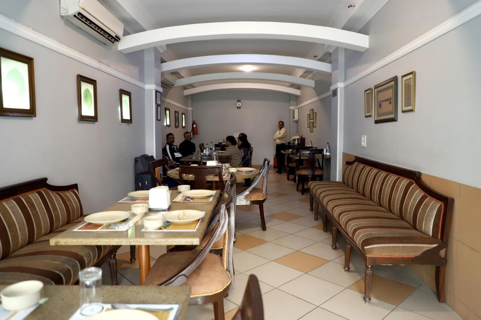 Airport Hotel New Delhi Exterior photo
