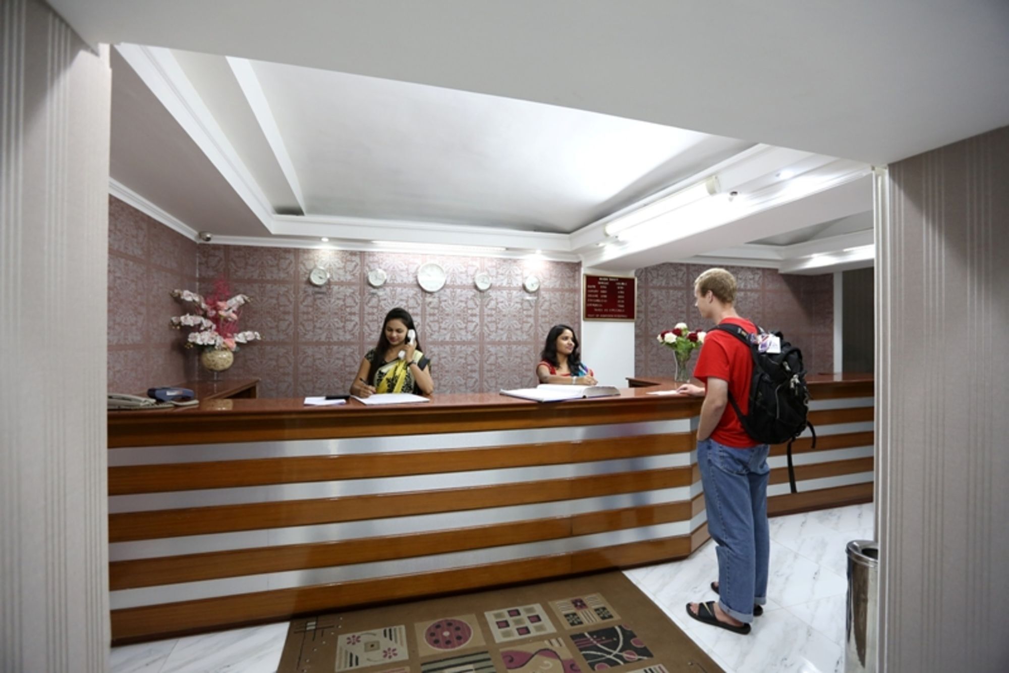 Airport Hotel New Delhi Exterior photo